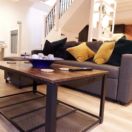 Newly Renovated Stunning Warehouse Apartment Bournemouth Esterno foto