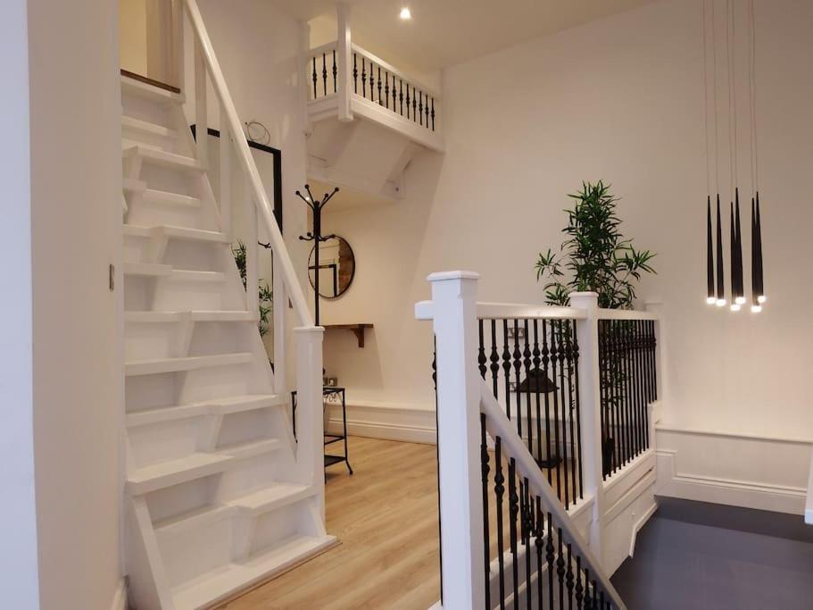 Newly Renovated Stunning Warehouse Apartment Bournemouth Esterno foto