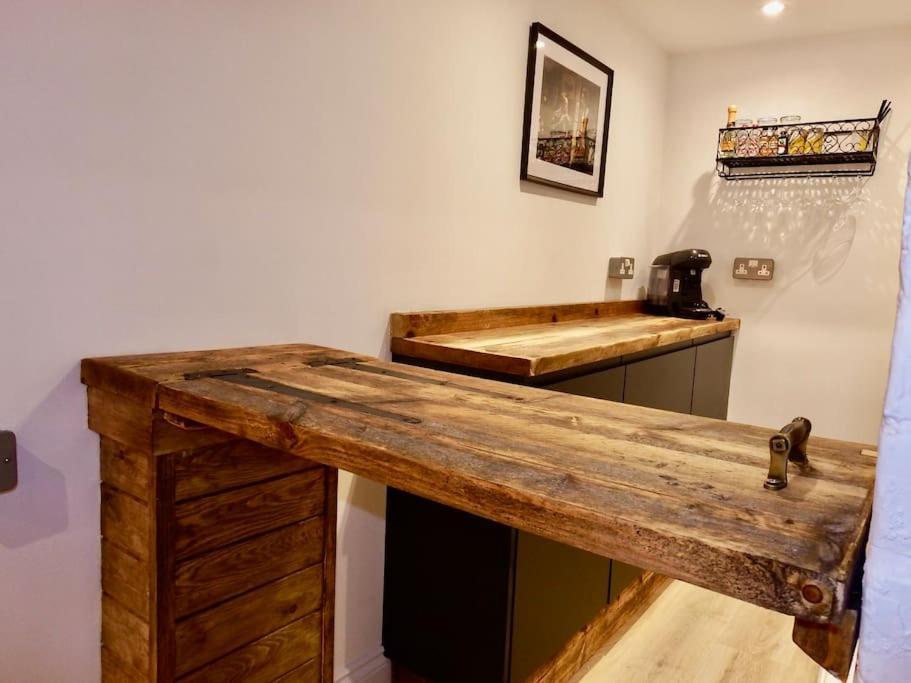 Newly Renovated Stunning Warehouse Apartment Bournemouth Esterno foto
