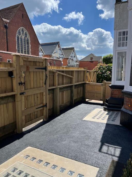 Newly Renovated Stunning Warehouse Apartment Bournemouth Esterno foto
