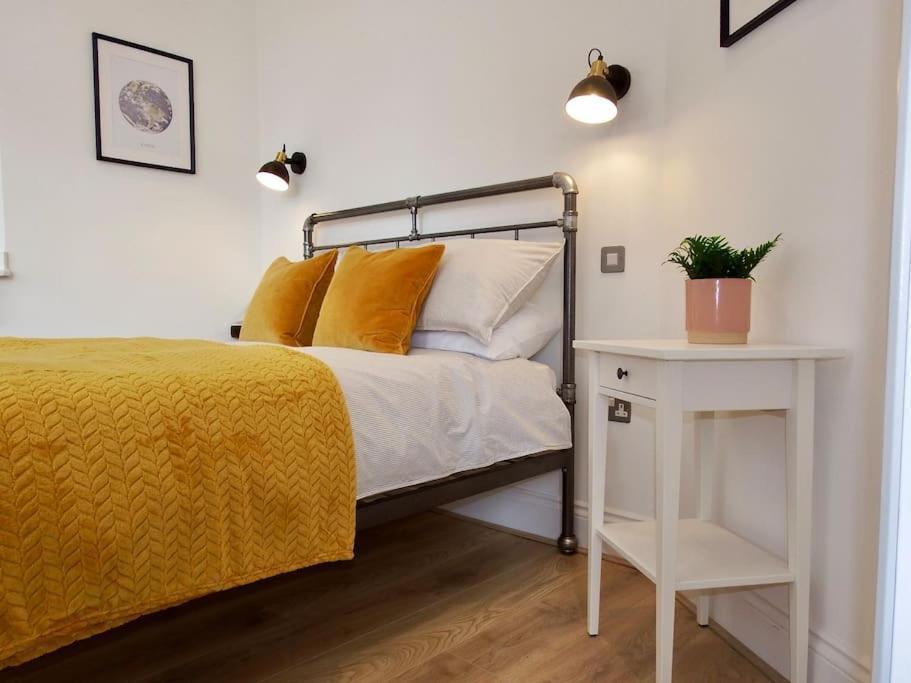 Newly Renovated Stunning Warehouse Apartment Bournemouth Esterno foto