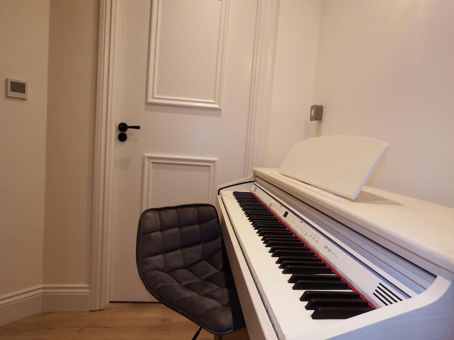 Newly Renovated Stunning Warehouse Apartment Bournemouth Esterno foto