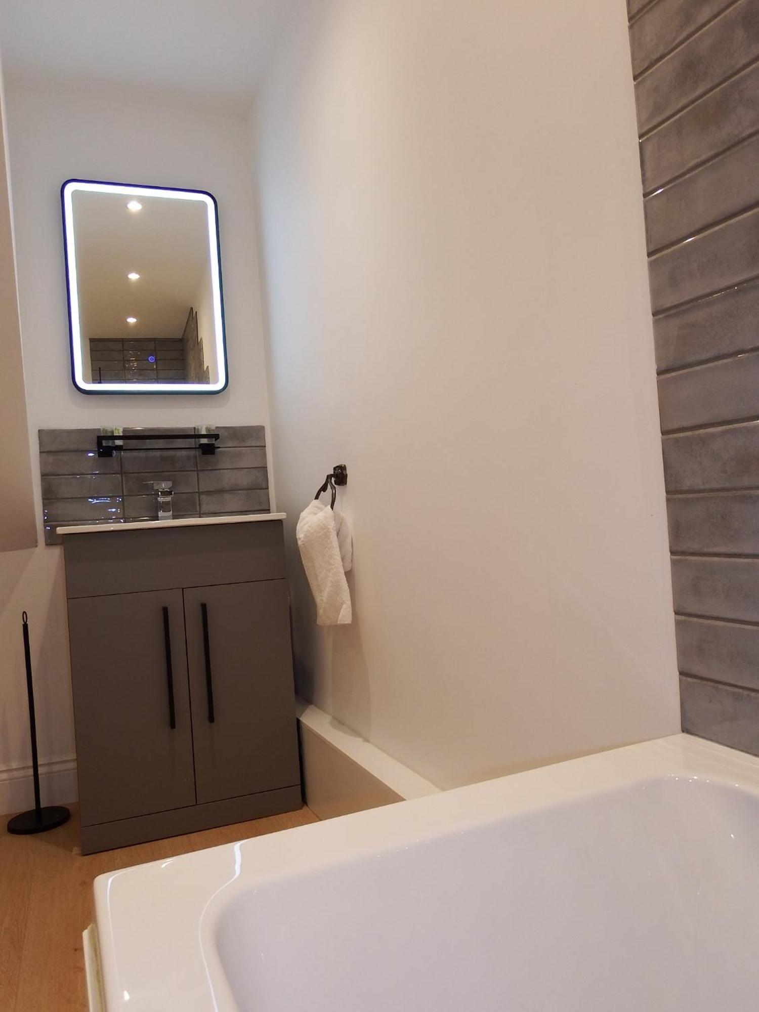 Newly Renovated Stunning Warehouse Apartment Bournemouth Esterno foto