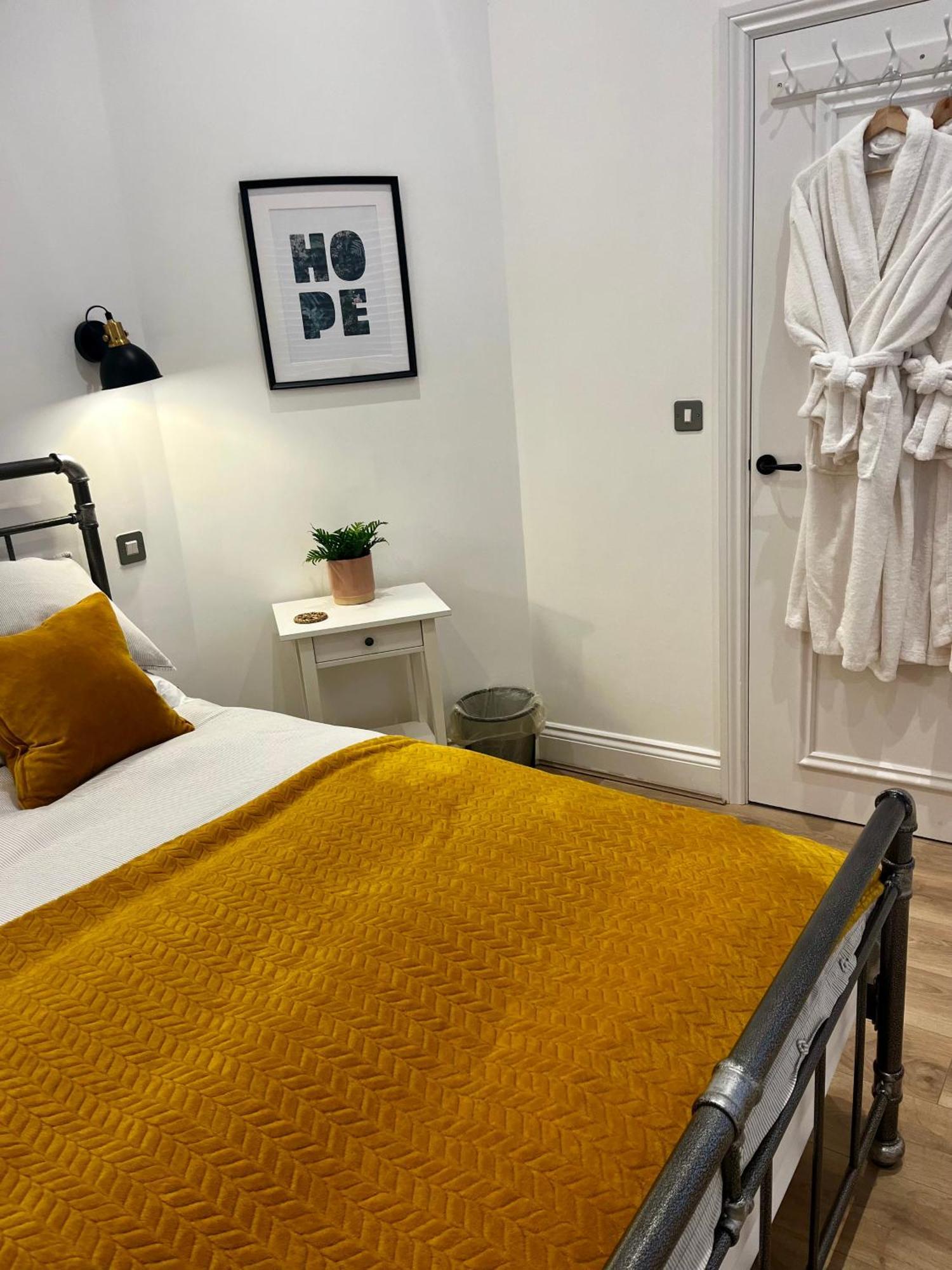 Newly Renovated Stunning Warehouse Apartment Bournemouth Esterno foto
